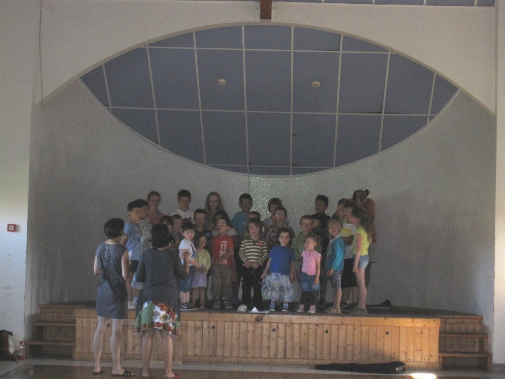 Répétition du spectacle de l'école de La Chaze - Sainte Colombe de Peyre, année 2014/2015